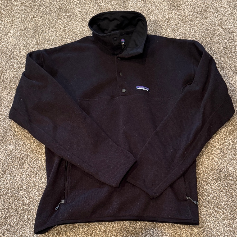 Patagonia Men's Black Fleece Pullover